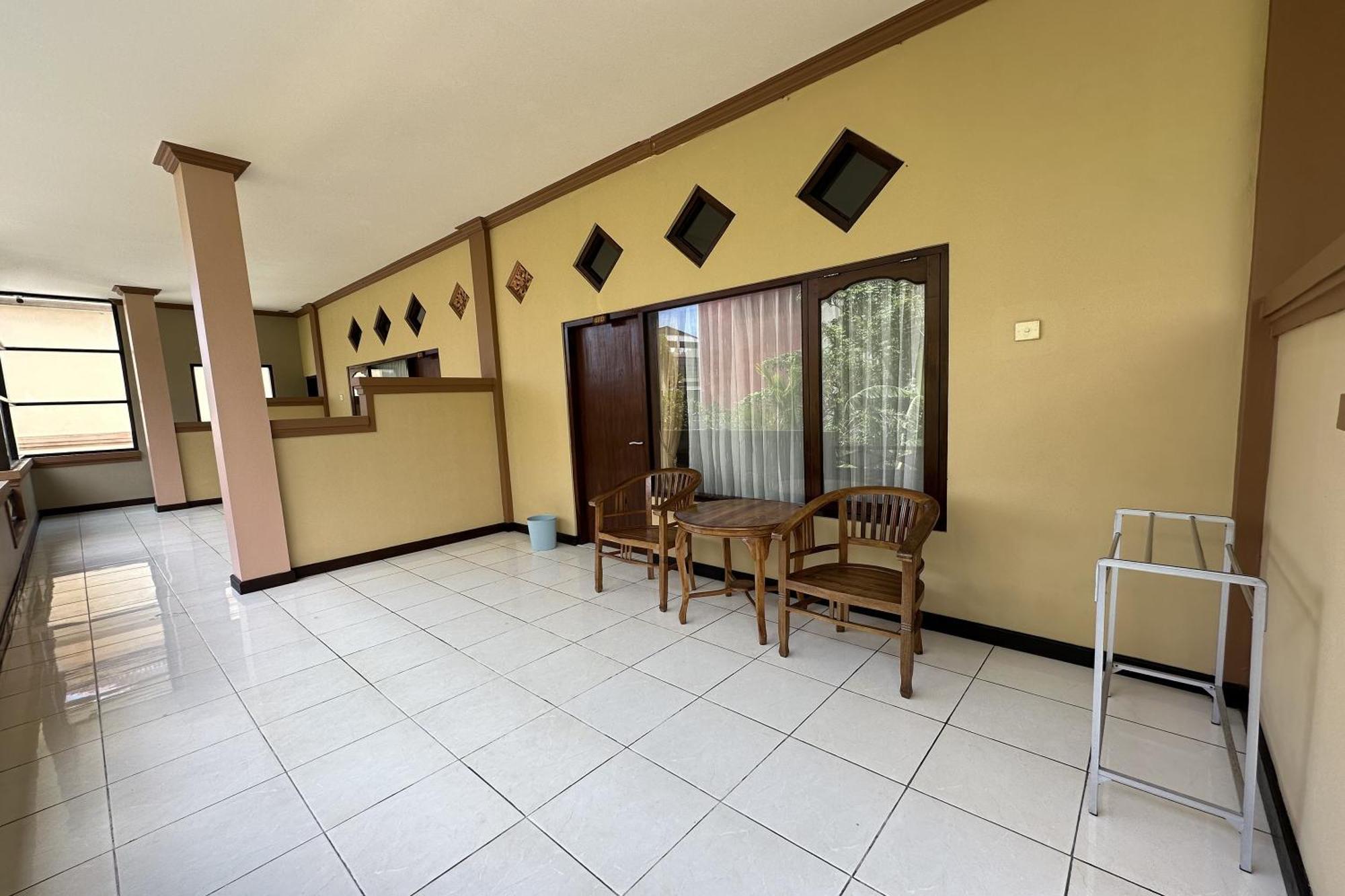 Taxa Raya Guest House Legian Exterior foto